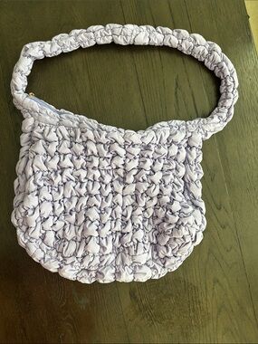 Lavender quilted puff Shoulder Bag - Women
